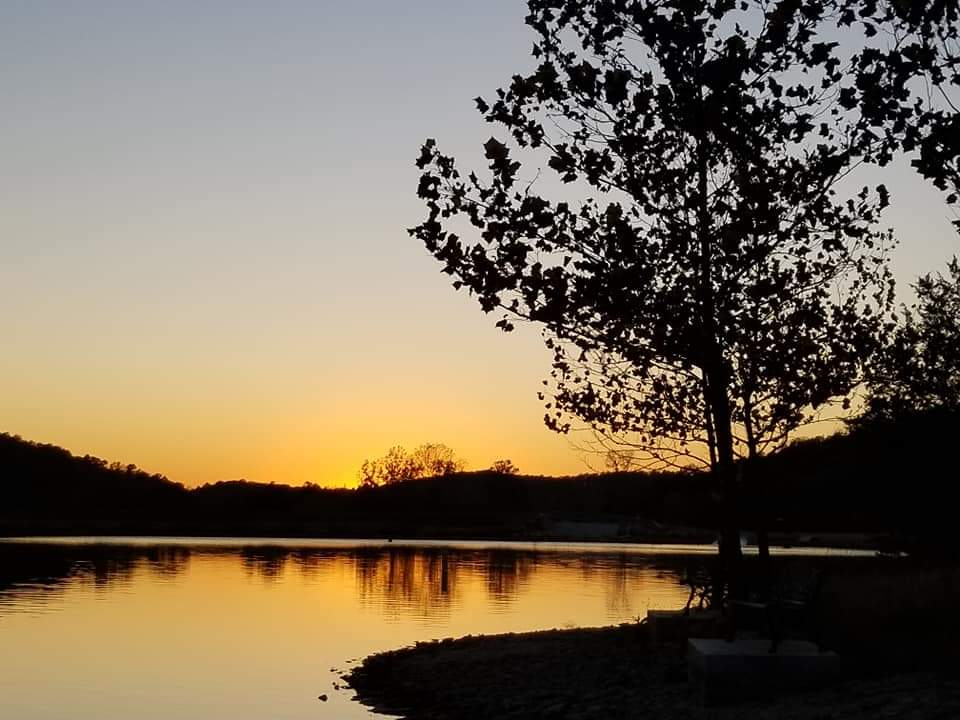 Lake Sherwood before it gets dark